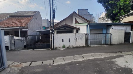  RUMAH  STRATEGIS DISEKITAR HUNIAN PREMIUM - CILANDAK BARAT, JAKARTA SELATAN