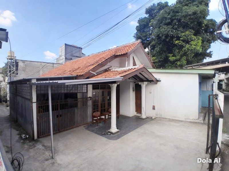  RUMAH  STRATEGIS DISEKITAR HUNIAN PREMIUM - CILANDAK BARAT, JAKARTA SELATAN