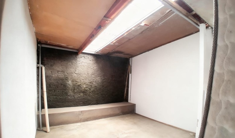 RUMAH KECIL STRATEGIS DISEKITAR HUNIAN PREMIUM - CILANDAK BARAT, JAKARTA SELATAN