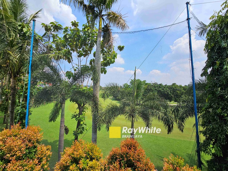 Rumah di Pangkalan Jati Golf, Depok, Jawa Barat, View Golf Court, Lokasi Super Tenang