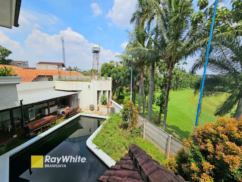 Rumah di Pangkalan Jati Golf, Depok, Jawa Barat, View Golf Court, Lokasi Super Tenang