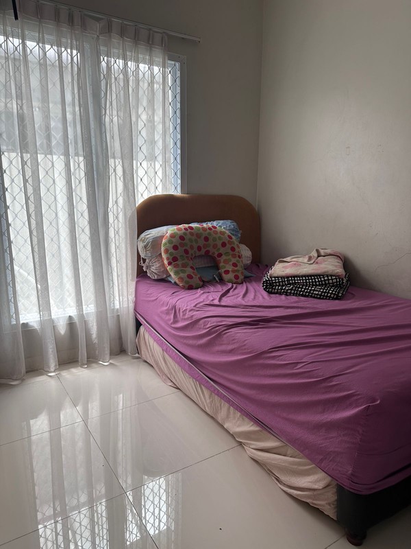 Rumah 2 Lantai Minimalis Bagus, dalam Cluster kemanan 24 Jam di bintaro