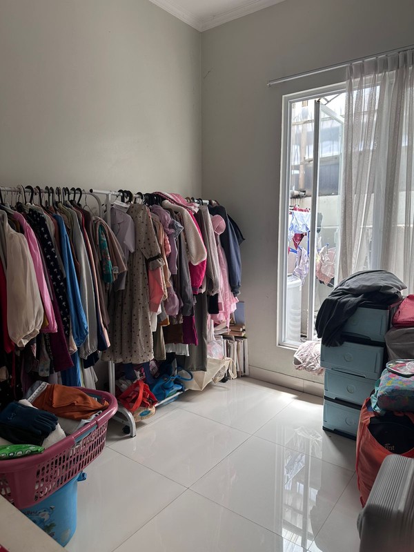 Rumah 2 Lantai Minimalis Bagus, dalam Cluster kemanan 24 Jam di bintaro