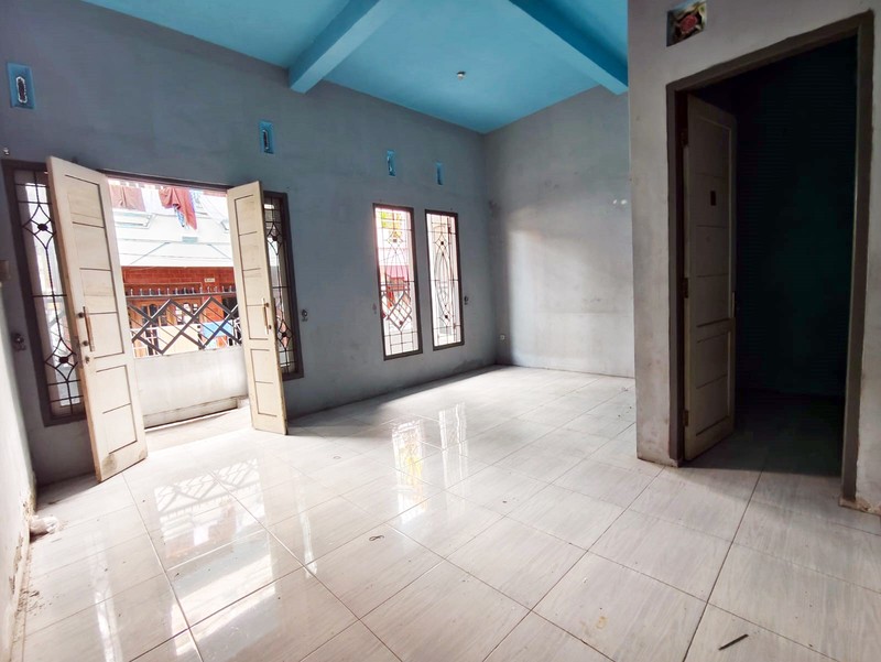 Rumah di Jl. Tuwowo Rejo, Kapas Madya Baru, TAMBAK SARI SBY timur, 2 Lantai, Siap Huni - LT -