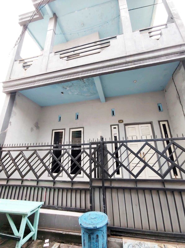 Rumah di Jl. Tuwowo Rejo, Kapas Madya Baru, TAMBAK SARI SBY timur, 2 Lantai, Siap Huni - LT -