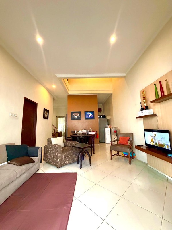 Rumah 2 Lantai Siap Huni dengan Hunian Nyaman dan Asri @Bintaro Sektor 3