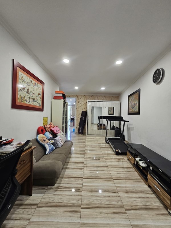 Rumah 2 Lantai Siap Huni dengan Hunian Nyaman dan Asri @Pesanggrahan, Jakarta Selatan