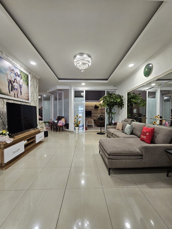 Rumah 2 Lantai Siap Huni dengan Hunian Nyaman dan Asri @Pesanggrahan, Jakarta Selatan