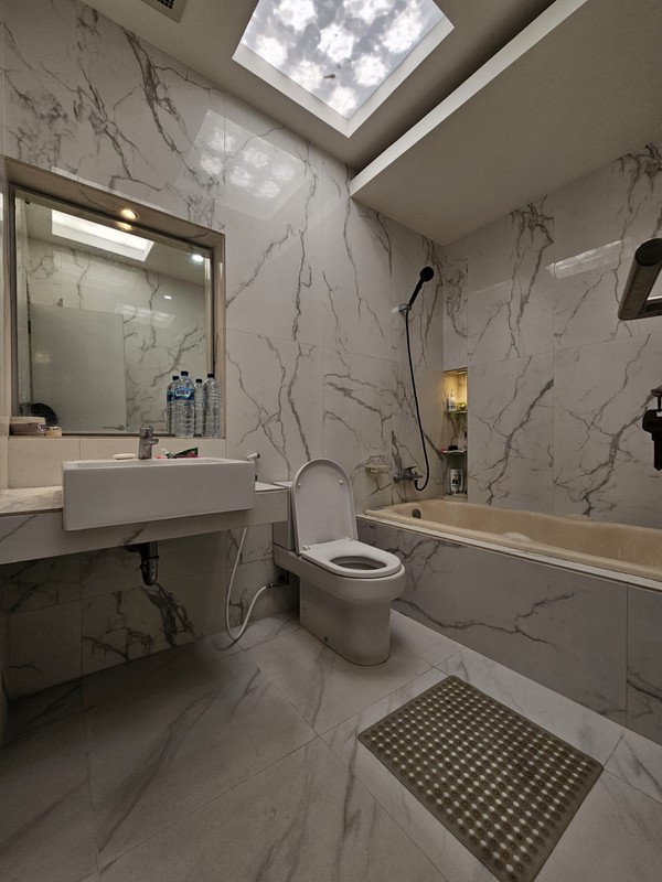 Rumah 2 Lantai Siap Huni dengan Hunian Nyaman dan Asri @Pesanggrahan, Jakarta Selatan