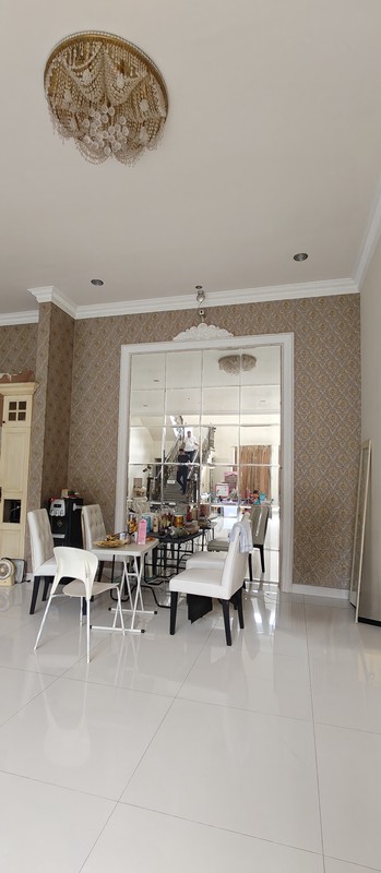 JUAL Cepat RUMAH Cantik Siap Huni Pakuwon City Surabaya Timur 