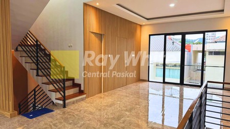 Rumah Modern Bangunan Baru di Kawasan Dago