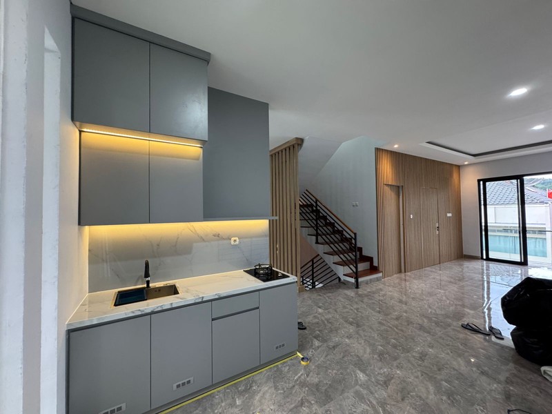 Rumah Modern Bangunan Baru di Kawasan Dago