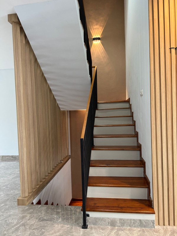 Rumah Modern Bangunan Baru di Kawasan Dago