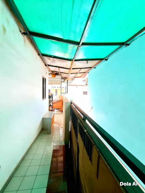 DIJUAL CEPAT RUMAH 1LT, 4 KIOS, 1 RUKO 2LT