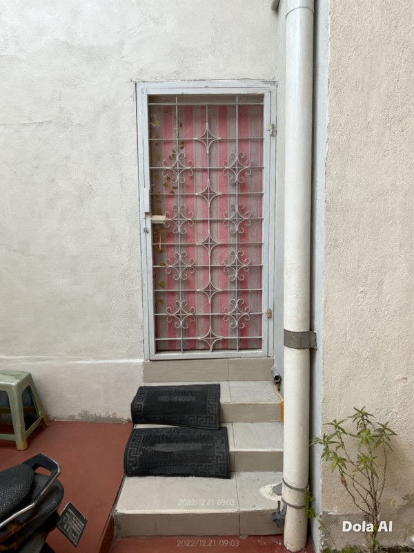 DIJUAL CEPAT RUMAH 1LT, 4 KIOS, 1 RUKO 2LT