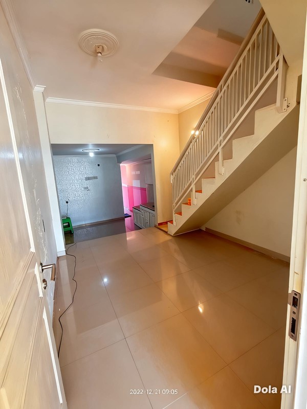 DIJUAL CEPAT RUMAH 1LT, 4 KIOS, 1 RUKO 2LT