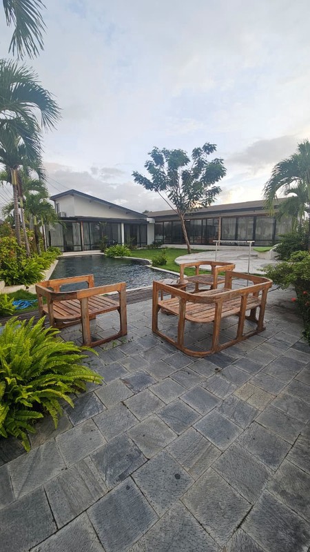 FOR SALE - LEASEHOLD - Brand New Villa with Huge Garden and Pool in between Kerobokan and Canggu, BALI