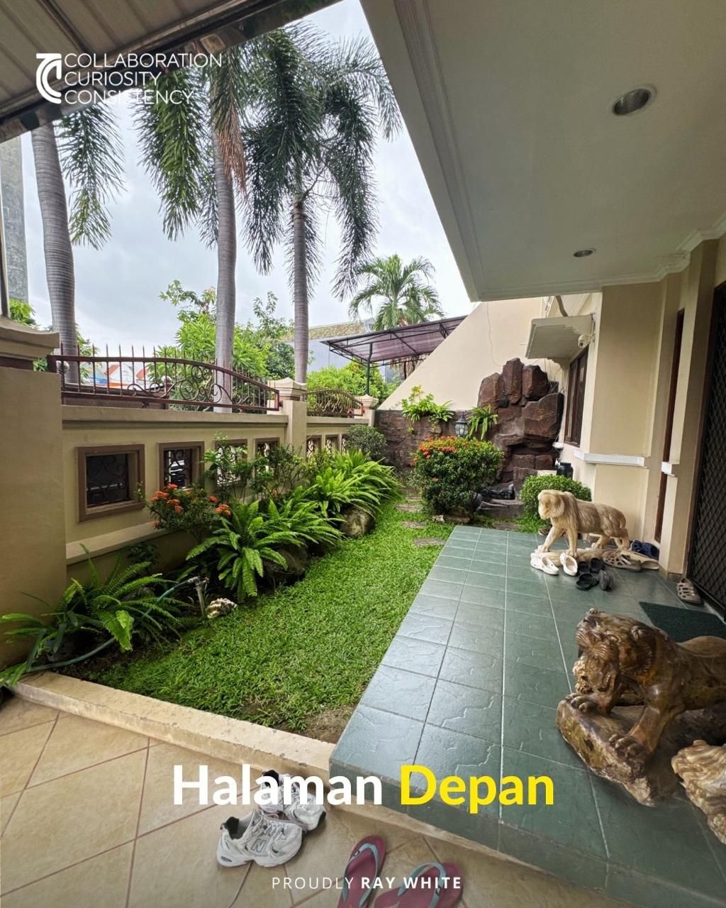 Jual Rumah Mewah di Citaland Surabaya Barat Villa Taman Gapura