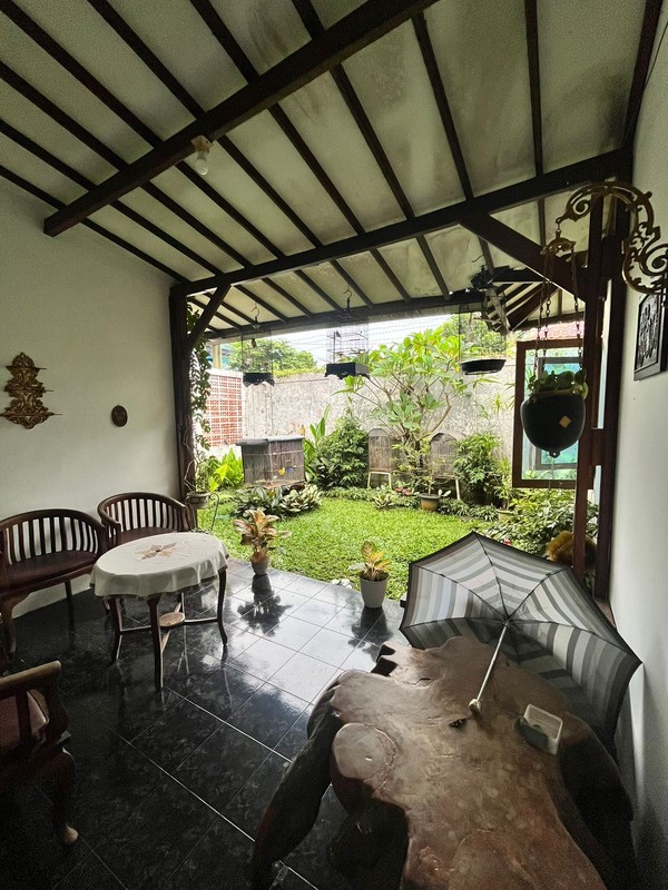 Di jual  cepat rumah cantik di Lingkungan yang tenang dan nyaman di Gandul Cinere