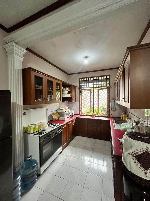 Di jual  cepat rumah cantik di Lingkungan yang tenang dan nyaman di Gandul Cinere