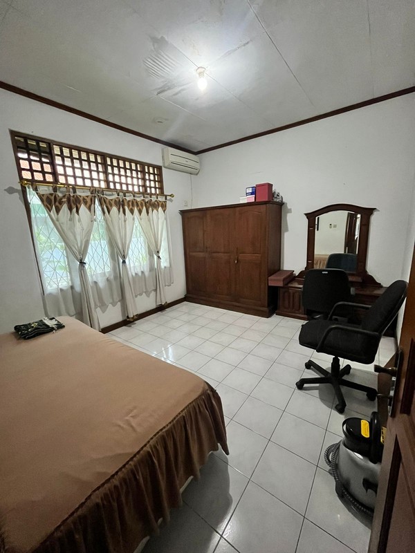 Di jual  cepat rumah cantik di Lingkungan yang tenang dan nyaman di Gandul Cinere