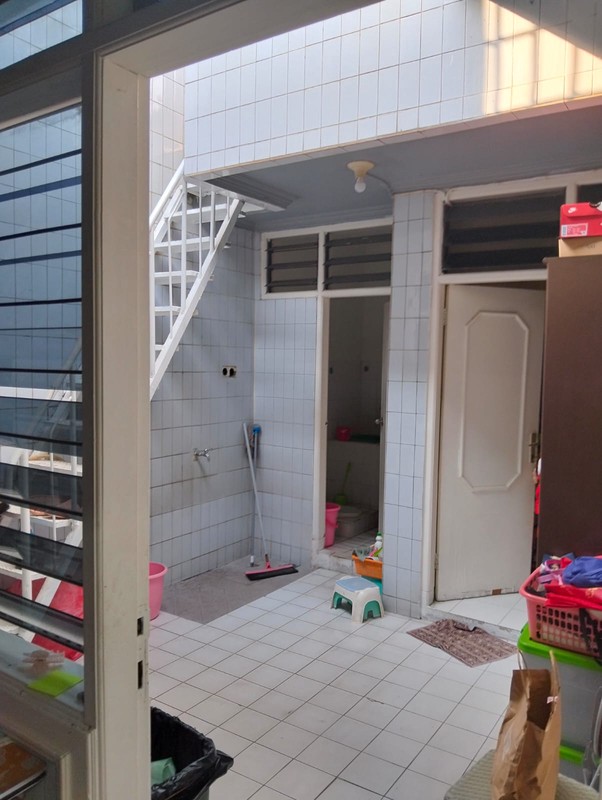 Rumah Dijual di Dharmahusada Indah Mulyorejo Surabaya Timur Siap Huni