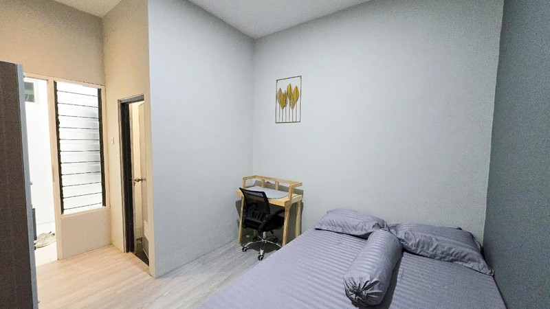 Rumah Kost FULL FURNISHED SIAP HUNI di Dukuh Kapasan Surabaya Barat, 2 Lantai, 21 Kamar (K.Mandi dalam)