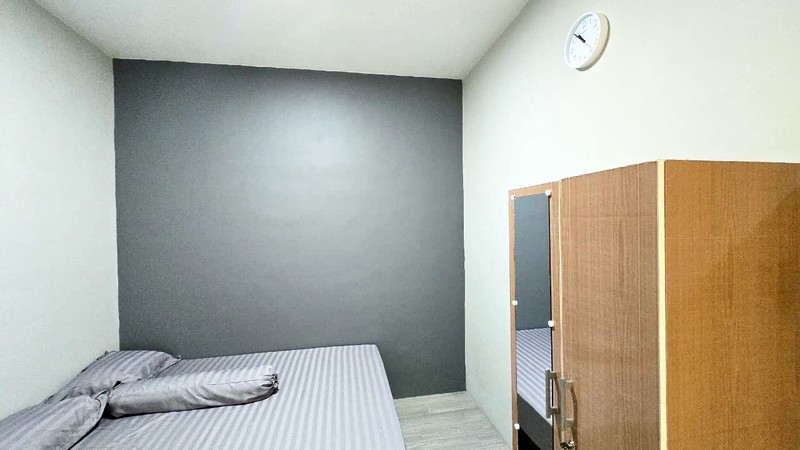 Rumah Kost FULL FURNISHED SIAP HUNI di Dukuh Kapasan Surabaya Barat, 2 Lantai, 21 Kamar (K.Mandi dalam)