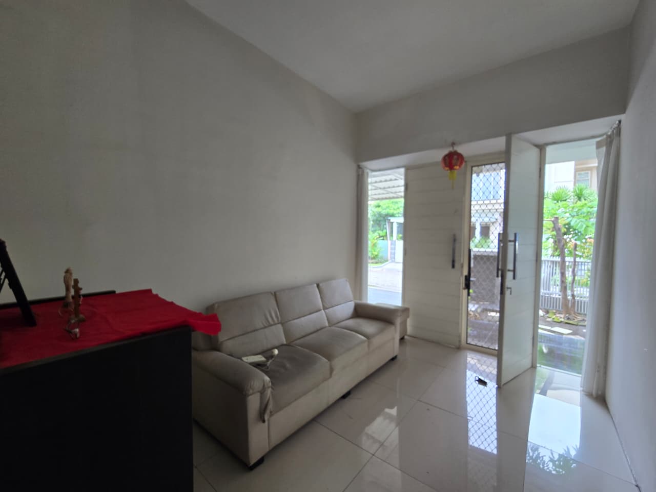 Rumah Cantik Dijual San Antonio Pakuwon City Surabaya Timur