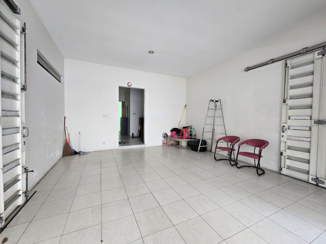 Rumah Cantik Dijual San Antonio Pakuwon City Surabaya Timur