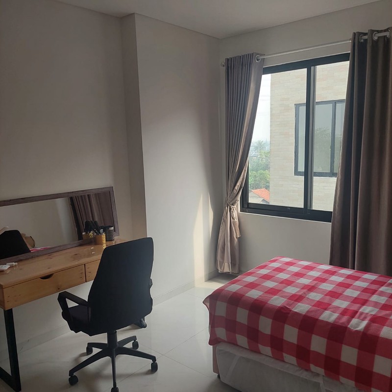 disewa apartemen furnished tinggal bawa koper LLOYD Tower S Alam Sutera type 3 BR