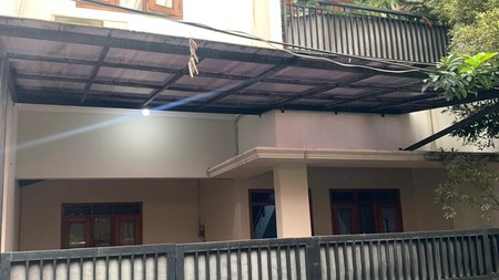 Rumah 2 Lantai Siap Huni dengan Hunian Nyaman dan Asri @Jagakarsa