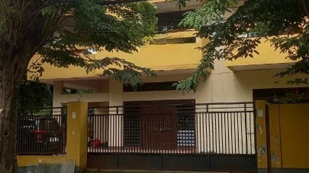 Disewakan Rumah ex Kantor Pusat Kota, Jln Ketampon - Citandui,Surabaya
