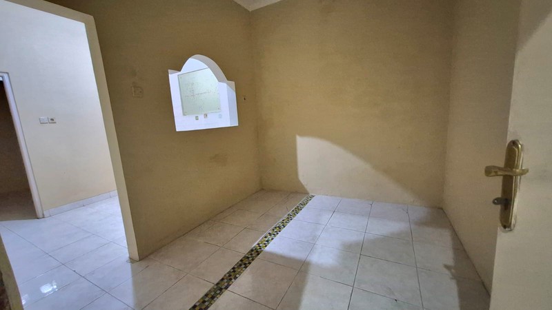 Rumah 2 Lantai Disewakan di Tebet Barat - 3+1 KT, Lingkungan Tenang & Strategis