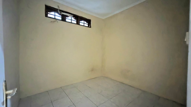 Rumah 2 Lantai Disewakan di Tebet Barat - 3+1 KT, Lingkungan Tenang & Strategis