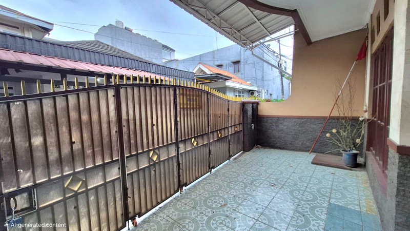 Rumah 2 Lantai Disewakan di Tebet Barat - 3+1 KT, Lingkungan Tenang & Strategis