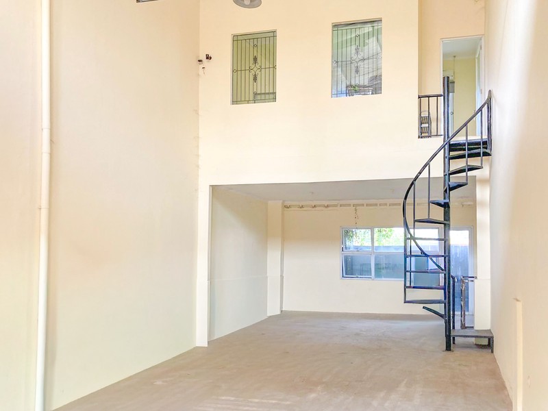 Gudang di Bizpoint Cikupa dekat Bizlink, Milennium, Griya Idola 