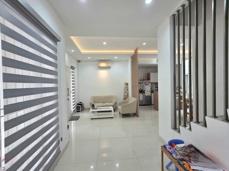 Private Family Residence di Emerald Bintaro Tangerang Selatan