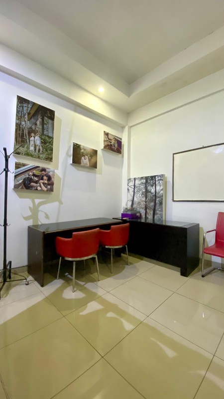  Ruang Usaha Bintaro Utama 21/2lt ..Strategis. .Ramai Cocok  sektor 5 di Tangerang Selatan