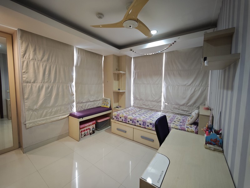 Paladian Park tower B 3 bedroom view pool Luas 157m2