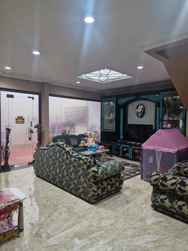 Rumah Janur Elok, Kelapa Gading