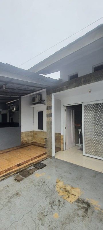 Rumah di Town House APAD Residence