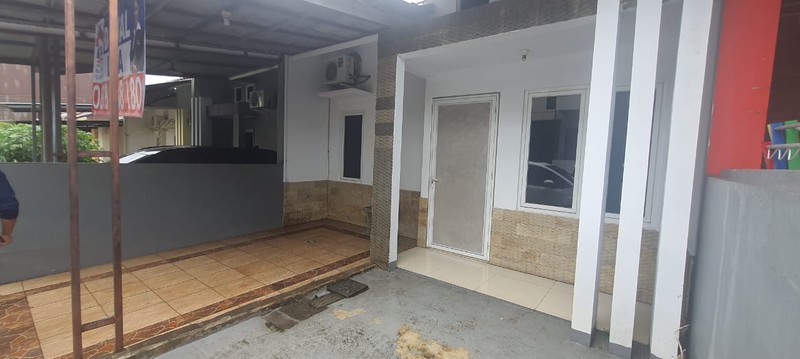 Rumah di Town House APAD Residence