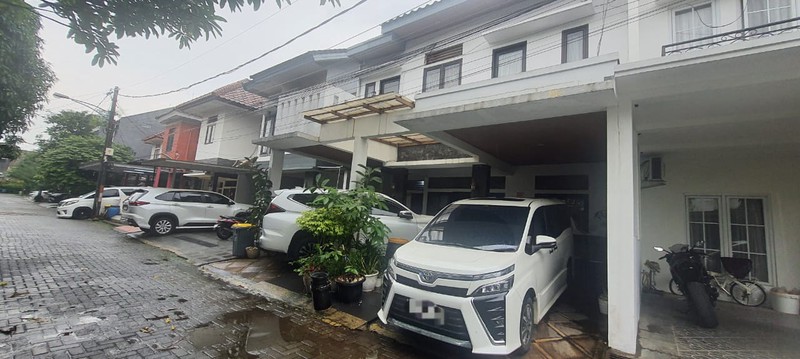Rumah Dalam Cluster di OMA Regency, Bekasi
