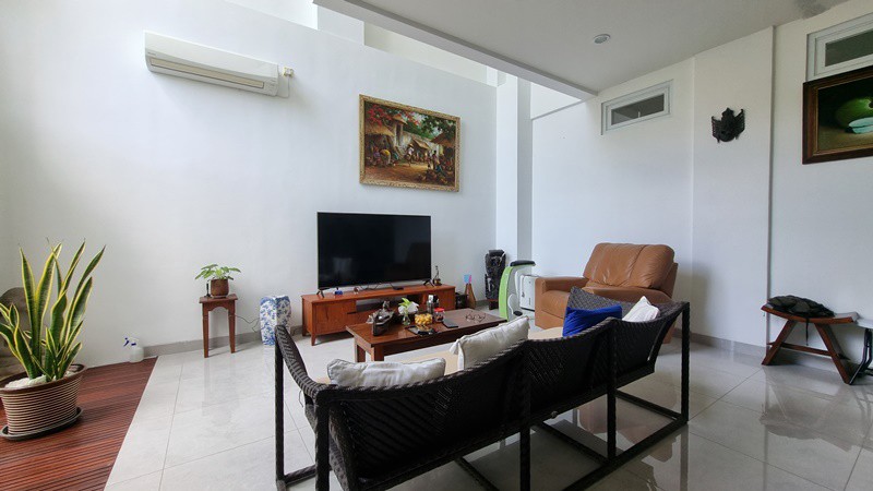 For Sale: Well-Maintained Modern House at Damara Village Complex, Jimbaran