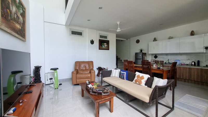 For Sale: Well-Maintained Modern House at Damara Village Complex, Jimbaran