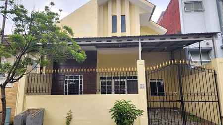 DISEWAKAN RUMAH NIRWANA EXECUTIVE BLOK AA WONOREJO PERMAI