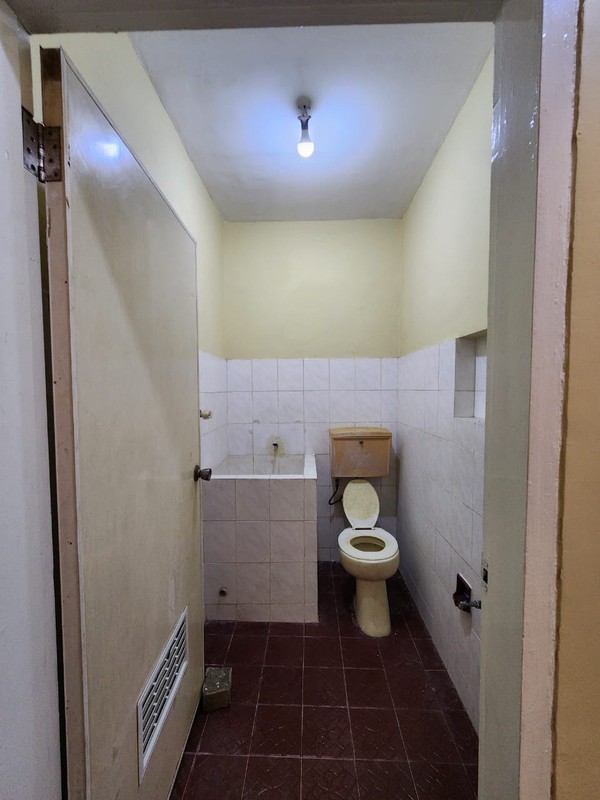 DISEWAKAN RUMAH NIRWANA EXECUTIVE BLOK AA WONOREJO PERMAI