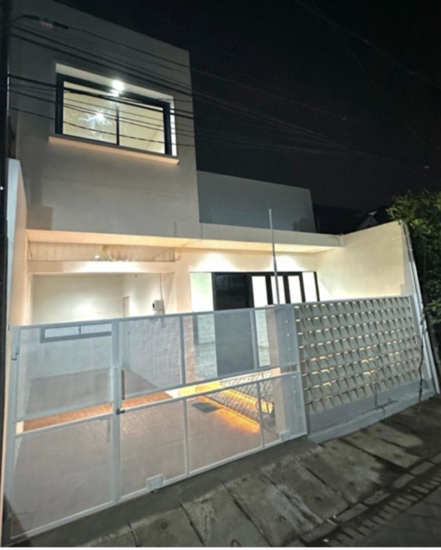 DIJUAL RUMAH BARU MODERN MINIMALIS