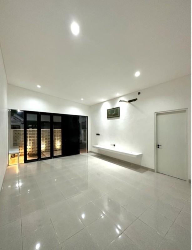 DIJUAL RUMAH BARU MODERN MINIMALIS